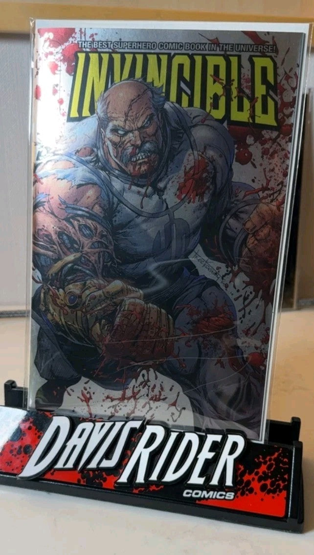 Invincible Conquest #1 Tyler Kirkham Battle Damage LTD 1500